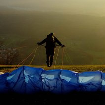 Jadralno Padalski Klub Gozd - najem prostora za dogodke, pogostitev za dogodke ali zabave, team building dogodki - 1