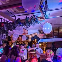 Franc Falnoga s.p. - glasbeni nastopi, ozvočenje in razsvetljava prireditev, polaganje vinila, polaganje ploščic, slikopleskarstvo, montaža knaufa, polaganje laminata - 6