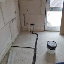 Pretis Praznik d.o.o. - čistilne storitve, najem kombijev, električarske storitve, prevoz blaga, servis oken in vrat ter senčil - 7