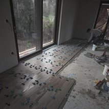 DOMIS PRO, Miha Burja s.p. - vodovodne inštalacije in popravila, čistilne storitve, odvoz materiala, hišni servis in popravila, slikopleskarstvo, sanacija vlage, zidarske storitve, električarske storitve, razrez lesa, žaga, urejanje okolice, razrez cistern in čiščenje, prenova stanovanja na ključ, prevoz blaga, prodaja, izdelava in vgradnja vrat, mizarstvo, polaganje ploščic, montaža knaufa, sprehajanje psov, deratizacija, dezinsekcija in dezinfekcija, montaža in prodaja oken, statika, ključavničarstvo, polaganje vinila, vrtanje rezanje sušenje ali brušenje betona, steklarstvo, servis oken in vrat ter senčil, erotična masaža, pisanje besedil (copywriting), dimniki, najem kombijev, hidroizolacija, talne obloge, gozdarstvo, vrtnarske storitve, izdelava ali prenova fasade, kamnolom, peskokop, servis naprav, ograje, prevajanje, rušitvena dela, namestitev, polaganje tlakovcev, prenova ali izgradnja kopalnice, selitvene storitve, visokotlačno čiščenje, prenova hiše na ključ - 10