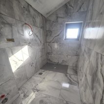 DOMIS PRO, Miha Burja s.p. - vodovodne inštalacije in popravila, čistilne storitve, odvoz materiala, hišni servis in popravila, slikopleskarstvo, sanacija vlage, zidarske storitve, električarske storitve, razrez lesa, žaga, urejanje okolice, razrez cistern in čiščenje, prenova stanovanja na ključ, prevoz blaga, prodaja, izdelava in vgradnja vrat, mizarstvo, polaganje ploščic, montaža knaufa, sprehajanje psov, deratizacija, dezinsekcija in dezinfekcija, montaža in prodaja oken, statika, ključavničarstvo, polaganje vinila, vrtanje rezanje sušenje ali brušenje betona, steklarstvo, servis oken in vrat ter senčil, erotična masaža, pisanje besedil (copywriting), dimniki, najem kombijev, hidroizolacija, talne obloge, gozdarstvo, vrtnarske storitve, izdelava ali prenova fasade, kamnolom, peskokop, servis naprav, ograje, prevajanje, rušitvena dela, namestitev, polaganje tlakovcev, prenova ali izgradnja kopalnice, selitvene storitve, visokotlačno čiščenje, prenova hiše na ključ - 9