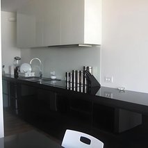 Frodi d.o.o. - mizarstvo, izdelava in montaža pulta - 12