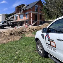 Gradbeno Obrtniška dela Valentin Šribar s.p. - urejanje okolice, montaža knaufa, polaganje tlakovcev, zidarske storitve, odvoz materiala, gradnja hiše na ključ, slikopleskarstvo, polaganje ploščic, talne obloge, vrtanje rezanje sušenje ali brušenje betona, izdelava ali prenova fasade, male čistilne naprave, izkop gradbene jame, visokotlačno čiščenje, selitvene storitve, prenova hiše na ključ, sanacija vlage, prenova ali izgradnja kopalnice, rušitvena dela, prenova stanovanja na ključ, hidroizolacija - 18