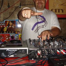 Hey Mister Deejay (DJ Robby J & DJ Robby Junior) - glasbeni nastopi, ozvočenje in razsvetljava prireditev, animacija na dogodkih, organizacija dogodkov - 5