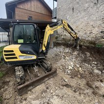 Gradbeništvo in urejanje okolice Matej Korenč s.p - urejanje okolice, izkop gradbene jame, zidarske storitve, odvoz materiala, hišni servis in popravila, slikopleskarstvo, talne obloge, polaganje tlakovcev, prevoz blaga, gradnja hiše na ključ, rušitvena dela, montaža knaufa, polaganje ploščic - 3