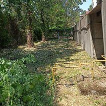 JE ČISTO Partner, vzdrževanje objektov, Miha Malenšek s.p. - odvoz materiala, čistilne storitve, urejanje okolice, hišni servis in popravila, visokotlačno čiščenje, električarske storitve, selitvene storitve - 12