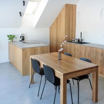 KAVČIČ d.o.o. - mizarstvo, arhitekturne storitve, interier / notranje oblikovanje, prodaja, izdelava in vgradnja vrat, ograje, montaža in prodaja oken - 1