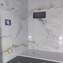 KERAARTIST, zaključna dela v gradbeništvu, Dejan Sivonjić s.p. - polaganje ploščic, odvoz materiala, zidarske storitve, prenova ali izgradnja kopalnice, hišni servis in popravila, dekorativni beton, sanacija balkonov in teras, polaganje tlakovcev, izdelava in montaža pulta, polaganje laminata, čistilne storitve, selitvene storitve, mizarstvo, talne obloge, interier / notranje oblikovanje, polaganje vinila - 8