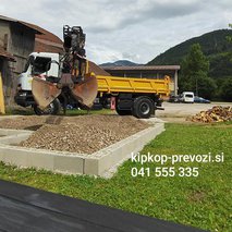 Kipkop, Rok Tratnik s.p. - odvoz materiala, urejanje okolice, prevoz blaga, izkop gradbene jame, rušitvena dela, avtodvigala / dvižne košare in dvižne ploščadi, kamnolom, peskokop - 1