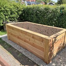 KVALITETNE LESENE VISOKE GREDE, ČIŠČENJE OKOLICE TER UREJANJE - čistilne storitve, hišni servis in popravila, mizarstvo, tiskarske storitve, visokotlačno čiščenje, vrtnarske storitve, urejanje okolice - 4