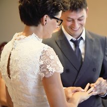 Marina Benkovič / ARTNVENOM - animacija na dogodkih, fotografiranje, sprehajanje psov, vrtnarske storitve, video produkcija, snemanje poroke, pasja šola, alternativne metode zdravljenja, grafično oblikovanje - 94
