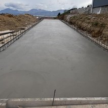 MEKLAV- izkopi in betoni - zidarske storitve, dekorativni beton, kamnolom, peskokop, asfaltiranje, polaganje tlakovcev, urejanje okolice, izkop gradbene jame, rušitvena dela - 15