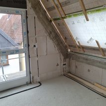 Pretis Praznik d.o.o. - čistilne storitve, najem kombijev, električarske storitve, prevoz blaga, servis oken in vrat ter senčil - 6