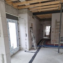 Pretis Praznik d.o.o. - čistilne storitve, najem kombijev, električarske storitve, prevoz blaga, servis oken in vrat ter senčil - 4