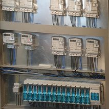 Pretis Praznik d.o.o. - čistilne storitve, najem kombijev, električarske storitve, prevoz blaga, servis oken in vrat ter senčil - 3