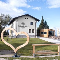 Ribniška koča - poročna lokacija, najem prostora za dogodke, catering hrane in pijače, pogostitev za dogodke ali zabave, wellness, team building dogodki, namestitev - 7