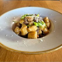 Ribniška koča - poročna lokacija, najem prostora za dogodke, catering hrane in pijače, pogostitev za dogodke ali zabave, wellness, team building dogodki, namestitev - 5