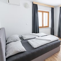 Ribniška koča - poročna lokacija, najem prostora za dogodke, catering hrane in pijače, pogostitev za dogodke ali zabave, wellness, team building dogodki, namestitev - 6