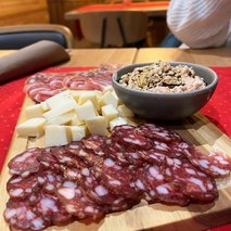 Ribniška koča - poročna lokacija, najem prostora za dogodke, catering hrane in pijače, pogostitev za dogodke ali zabave, wellness, team building dogodki, namestitev - 43