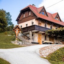 Simon Mlakar s.p. - nepremičninska agencija - 2