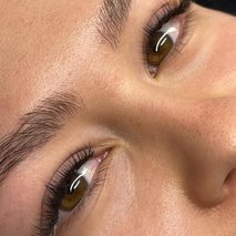 Studio City - makeup storitve (ličenje), kozmetični salon, manikerstvo / pedikerstvo - 1