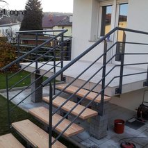 Svet Ograj, Aleš Lončar s.p. - ograje, izdelava in montaža nadstreška - 3