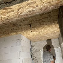 ZAKLJUČNA GRADBENA DELA, Ermin Mahalbašić, s.p. - zidarske storitve, slikopleskarstvo, hišni servis in popravila, montaža in prodaja oken, prodaja, izdelava in vgradnja vrat, polaganje ploščic, krovstvo, kleparstvo, tesarstvo, talne obloge, prenova stanovanja na ključ, prenova mansarde na ključ, izdelava in montaža nadstreška, strešna okna, izdelava brunarice (lesene hiše), vrtna lopa, hiška, uta - 10