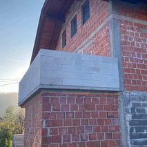 ZAKLJUČNA GRADBENA DELA, Ermin Mahalbašić, s.p. - zidarske storitve, slikopleskarstvo, hišni servis in popravila, montaža in prodaja oken, prodaja, izdelava in vgradnja vrat, polaganje ploščic, krovstvo, kleparstvo, tesarstvo, talne obloge, prenova stanovanja na ključ, prenova mansarde na ključ, izdelava in montaža nadstreška, strešna okna, izdelava brunarice (lesene hiše), vrtna lopa, hiška, uta - 13