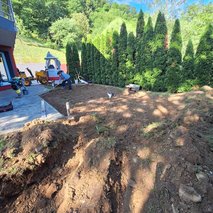 ZDP Peterlin, Anže Peterlin s.p. - urejanje okolice, odvoz materiala, polaganje tlakovcev, izkop gradbene jame, zidarske storitve, rušitvena dela - 17