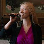 Larisa Kompan Music - Logotip Larisa Kompan Music - Logotip