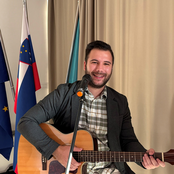 Tadei & Akademskih 15