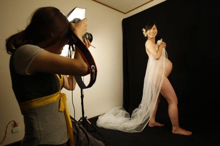 fotografiranje-nosecniskega-trebuscka-fotograf