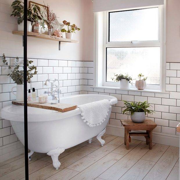 izris-kopalnice-interier-design-majhna-kopalnica-samostojeca-kad